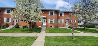 2248 N Triphammer Rd, Unit 2 in Ithaca, NY - Building Photo