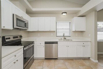 12907 Tikiwood Ct in Riverview, FL - Building Photo - Building Photo