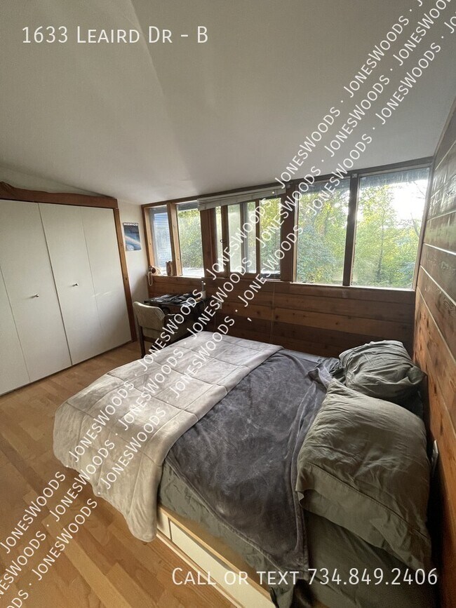 1633 Leaird Dr in Ann Arbor, MI - Building Photo - Building Photo