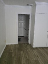 5706 Willis Ave in Los Angeles, CA - Building Photo - Building Photo