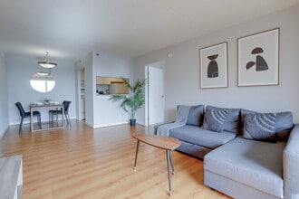 401 12th St S in Arlington, VA - Building Photo - Building Photo