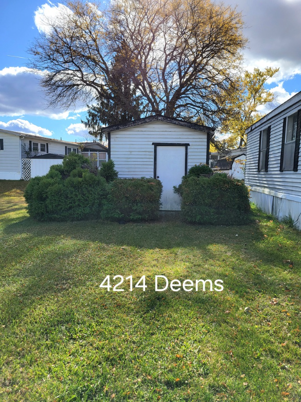 4214 Deems St in Milford, MI - Building Photo - Building Photo