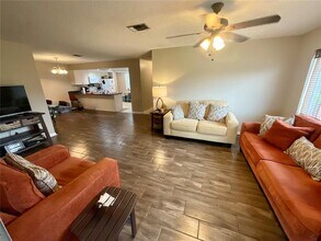 3401 Teeside Dr in New Port Richey, FL - Foto de edificio - Building Photo