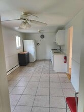 58 Guilford Park Dr in West Babylon, NY - Building Photo - Building Photo