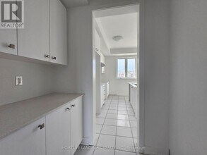 56 Morrison Cres in Whitby, ON - Building Photo - Building Photo