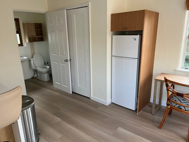 2292 SW 16th Ter, Unit 3 in Miami, FL - Building Photo - Building Photo