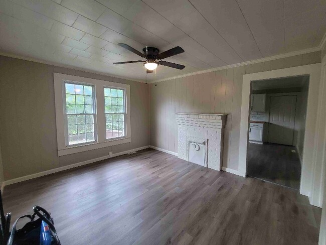 513 Broad St in Kannapolis, NC - Building Photo - Building Photo