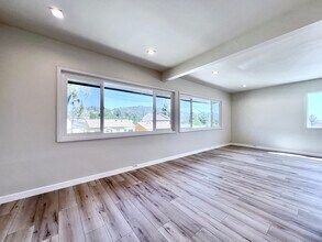 3511 Market St in Glendale, CA - Building Photo - Building Photo