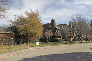 Oak Creek Condominiums Apartments