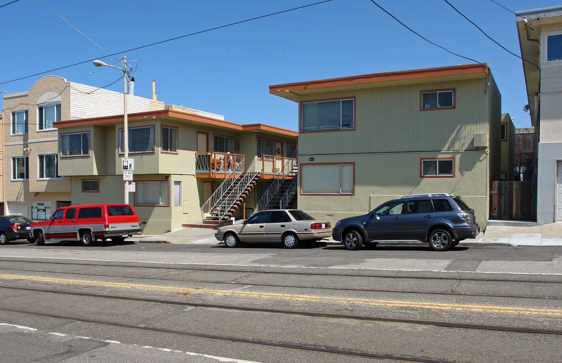 3312-3320 Taraval St in San Francisco, CA - Building Photo