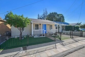 1955 Wingate Way in Hayward, CA - Building Photo - Building Photo