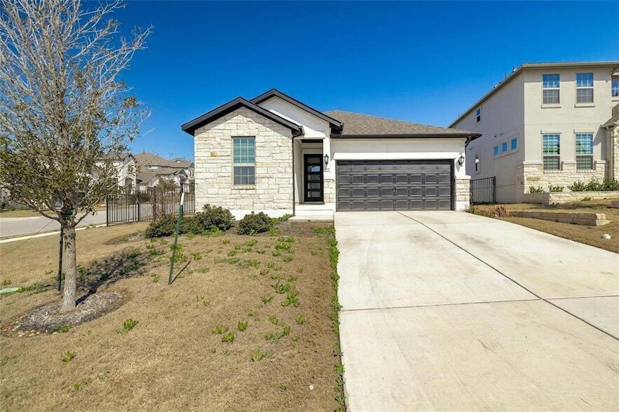 4500 Modena Bay Bend, Unit 819 in Leander, TX - Building Photo