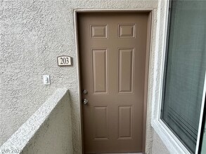 3354 Indian Shadow St, Unit 203 in Las Vegas, NV - Building Photo - Building Photo