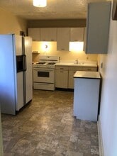 87 W King St in Shippensburg, PA - Building Photo - Building Photo