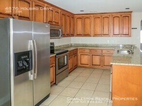 4876 Holbird St in North Charleston, SC - Building Photo - Building Photo