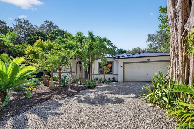 1511 SW 30th Pl in Fort Lauderdale, FL - Building Photo - Building Photo