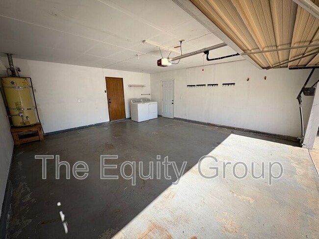 2139 S Conyer Ct in Visalia, CA - Building Photo - Building Photo