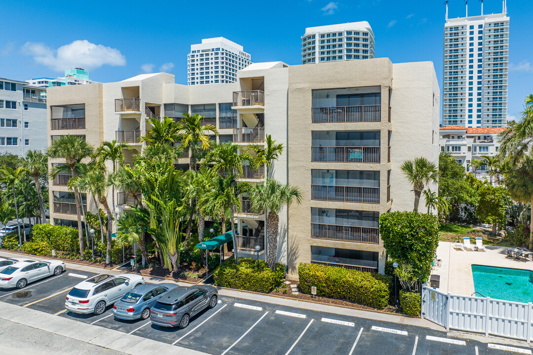 520 Orton Ave in Fort Lauderdale, FL - Foto de edificio