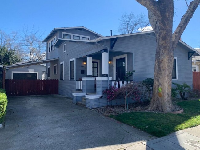 property at 1101 34th St