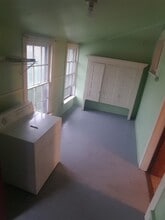 251 Broad St, Unit 3 in Montoursville, PA - Foto de edificio - Building Photo