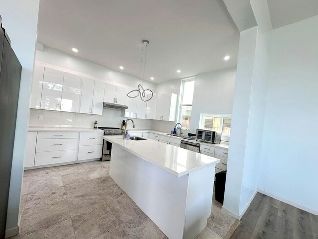 property at 87-1450-1450 Farrington Hwy