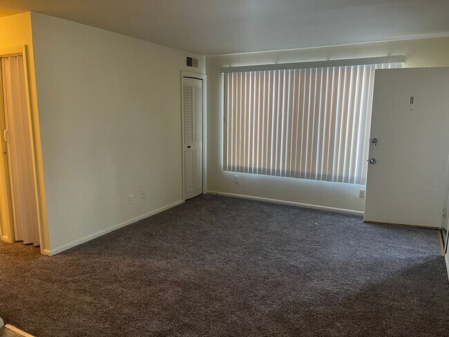 1830-1855 Squire Dr-Unit -1850 Apt 1 in Saginaw, MI - Building Photo - Building Photo