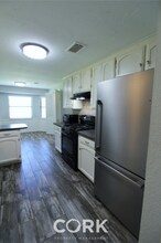 1301 Del Norte Dr in Edmond, OK - Foto de edificio - Building Photo