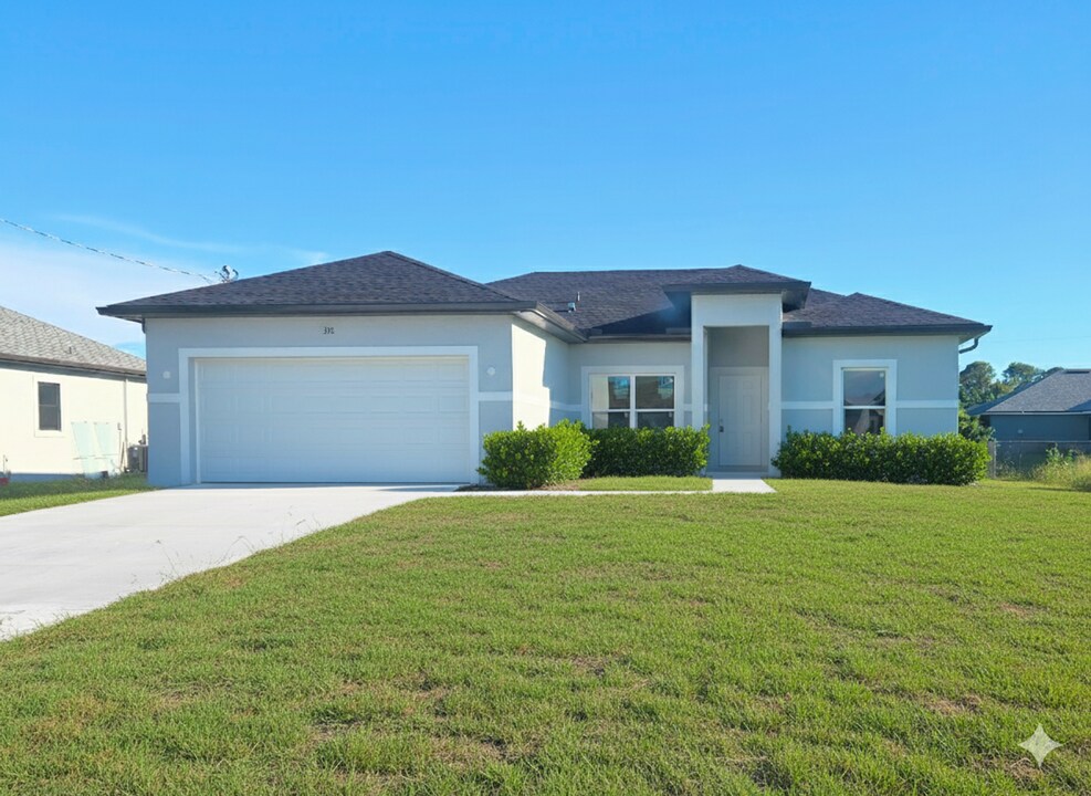 3311 29th St SW in Lehigh Acres, FL - Building Photo
