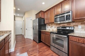 2408 Geppa Ct in Lexington, KY - Building Photo - Building Photo