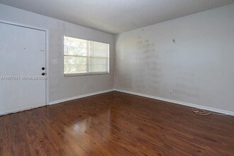 5192 NE 6th Ave in Oakland Park, FL - Building Photo - Building Photo