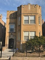 8105 S Green St in Chicago, IL - Building Photo