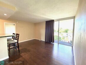 1050 SE 15th St in Fort Lauderdale, FL - Building Photo - Building Photo