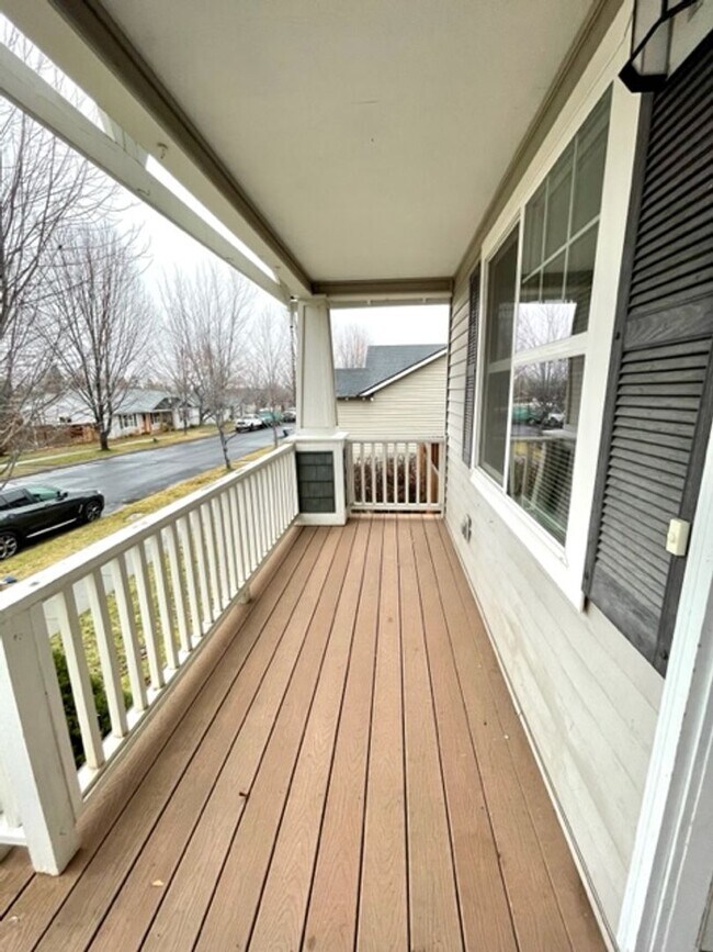 61073 Larkspur Loop in Bend, OR - Building Photo - Building Photo