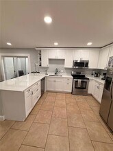 4413 Ridgeline Cir in Tampa, FL - Building Photo - Building Photo