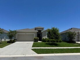 3469 Autumn Amber Dr in Spring Hill, FL - Building Photo