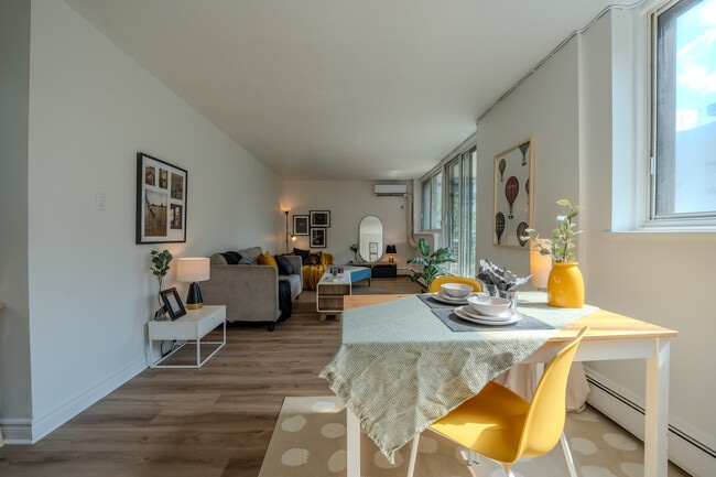 10200 de Bois-de-Boulogne in Montréal, QC - Building Photo - Building Photo