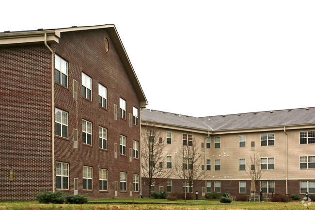 Brookview Glen in New Albany, IN - Foto de edificio - Building Photo