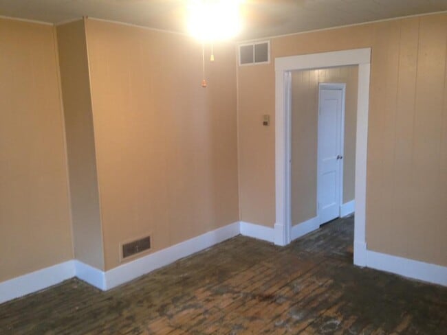 308 S Graham Ave in Carbondale, IL - Building Photo - Building Photo