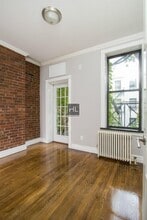 Bright Nolita 3-Bedroom with Skyline Views in New York, NY - Foto de edificio - Building Photo