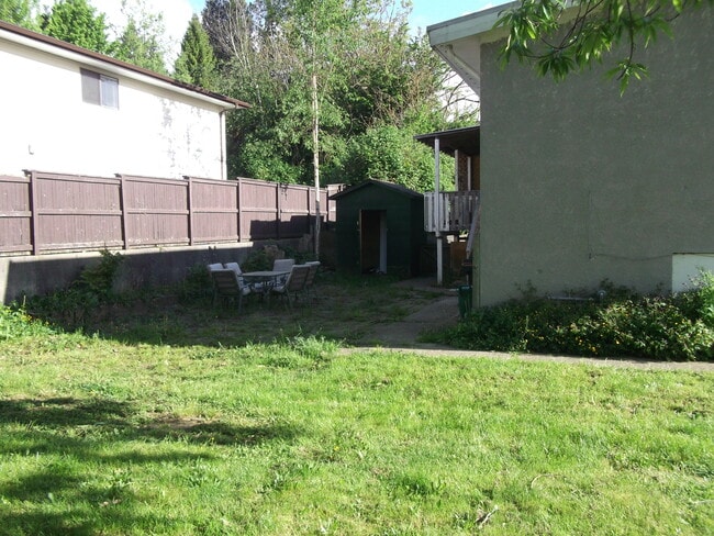 7567 Alder St in Mission, BC - Building Photo - Building Photo