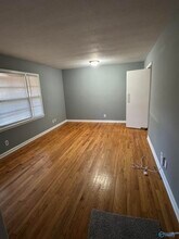 3201 Searcy Dr NW in Huntsville, AL - Foto de edificio - Building Photo