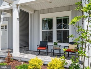 124 Nighthawk Dr in Chester, MD - Building Photo - Building Photo