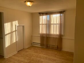 5 Elizabeth St, Unit 3rd fl in Bethel, CT - Building Photo - Building Photo