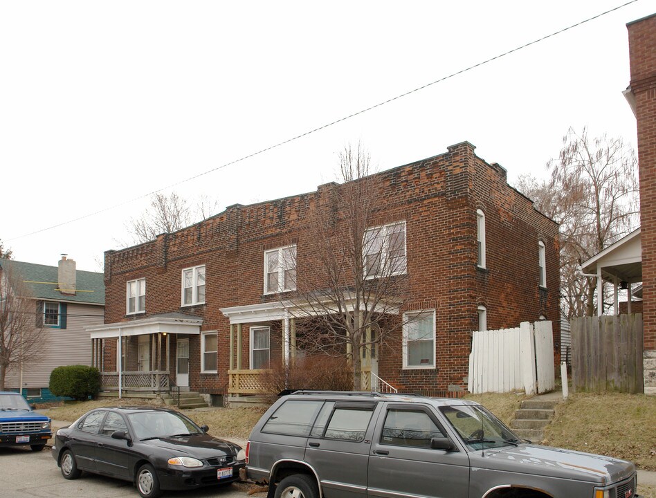 241-247 E 9th Ave in Columbus, OH - Building Photo