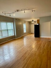 4736 S St Lawrence Ave in Chicago, IL - Building Photo - Building Photo