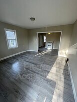 478 Dulaney Ave in Wood River, IL - Building Photo