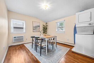 43-11 220th Pl in Queens, NY - Building Photo - Building Photo
