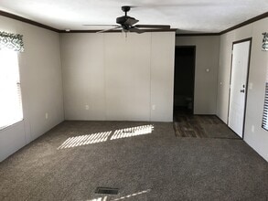 224 Carl St in Leesville, LA - Building Photo - Building Photo