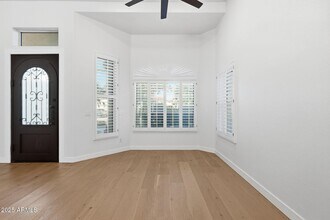 11415 N 44th St in Phoenix, AZ - Building Photo - Building Photo