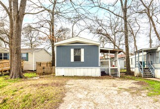 14541 Enchanted Waters Dr in Willis, TX - Building Photo - Building Photo